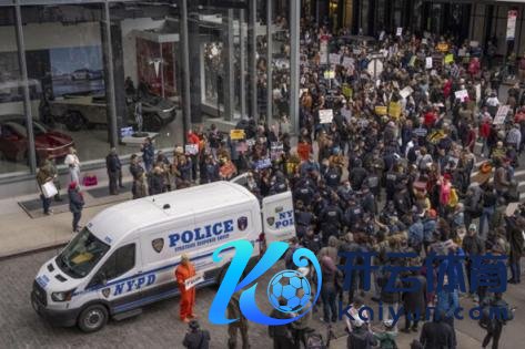 好意思多地爆发按捺特斯拉请愿